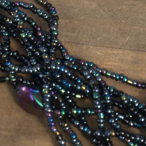 Vintage iridescent black multi strand seed bead necklace - Image 4