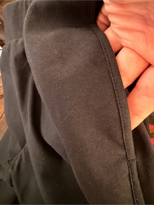 D & Co Active NWOT Petite Performance Leggings with Tulip Hem and Pockets - Image 7