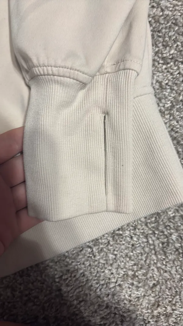 Old navy cream white  - Image 4