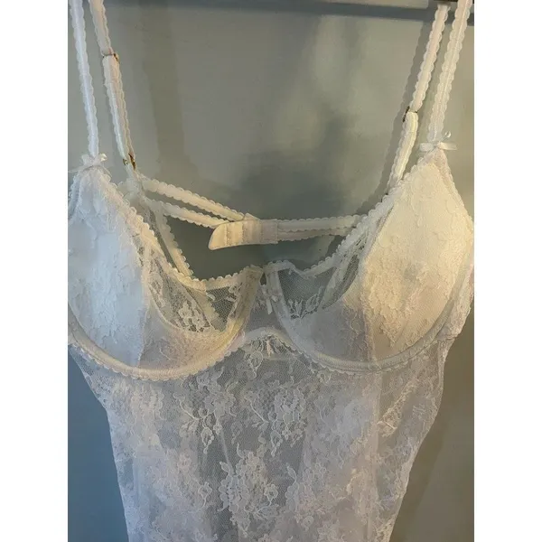 Victoria's Secret White Very Sexy Lace Babydoll Bra Cami Nightie VS Size Large - Image 6