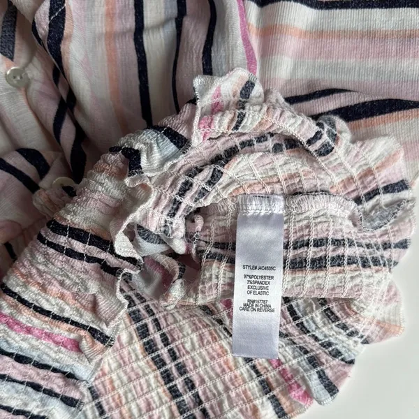 Striped V - Image 5