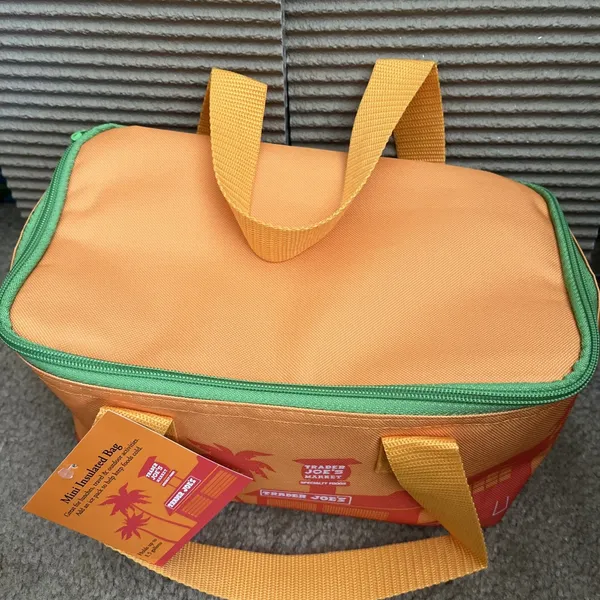 Trader Joe's Insulated Mini Tote Bag Lunch Cooler Orange Green Foldable NWT - Image 3