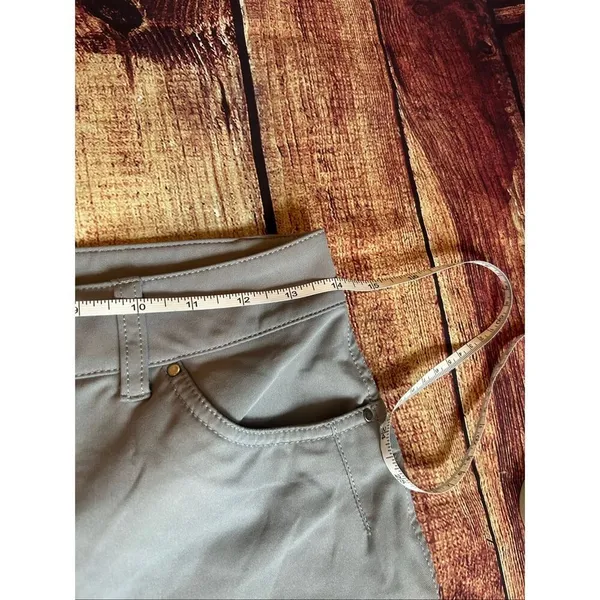 Lululemon Grey Pants Size 6 - Image 5