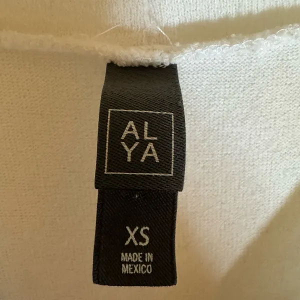 Women’s Alya Elegant White Puff Sleeve Fitted Top Super Soft‎ Size XS - Image 4