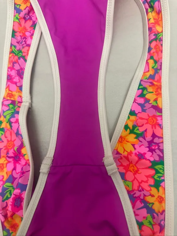 Frankies Bikinis in the colorful "Daisy Pond" size M - Image 6