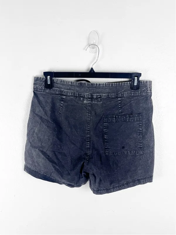 PLAYBOY BY PACSUN Black High Rise Tie Closure Detail Lightweight Shorts Small - Image 2