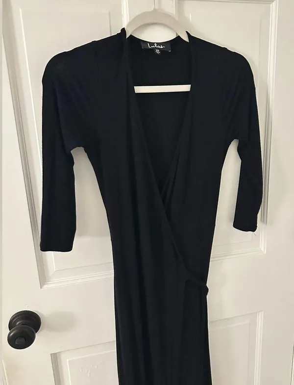 Lulu’s black maxi wrap dress garden district - Image 3