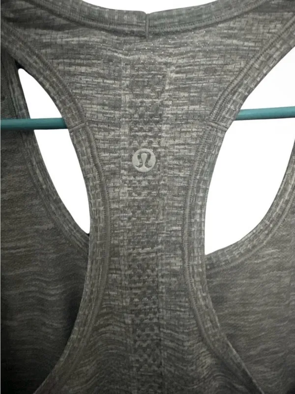 Lululemon swiftly tech tank gray size 6 - Image 4