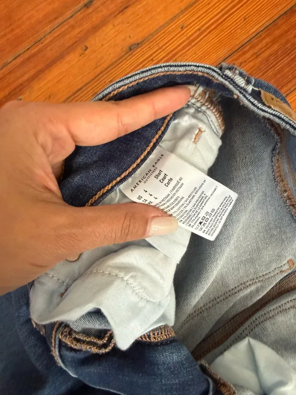 American Eagle Jeans - Image 4