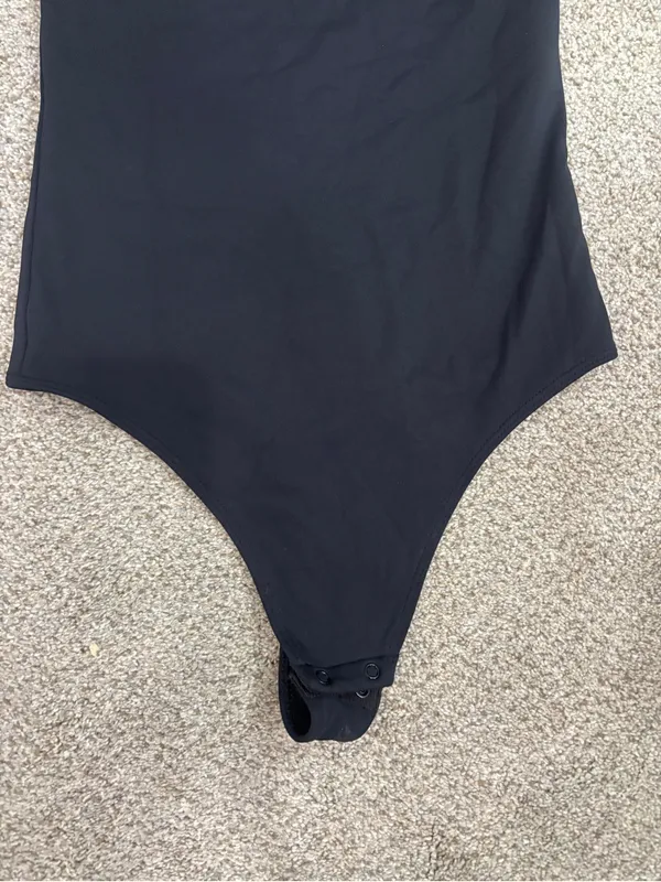 Aritzia Babaton Contour One-Shoulder Bodysuit Black Small - Image 10