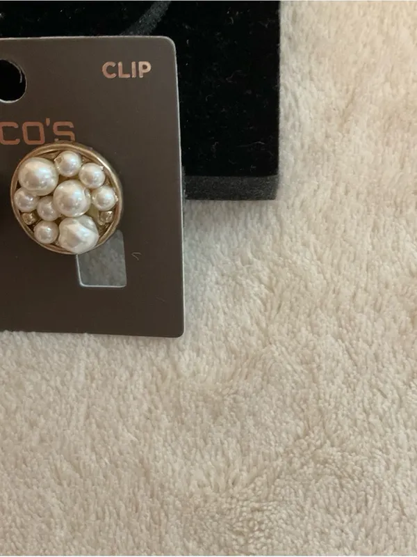 Chico's Gold-Tone Cluster Pearl Clip-On Earrings in White - Image 3