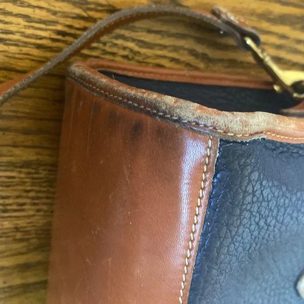 Vintage Dooney & Bourke purse - Image 12