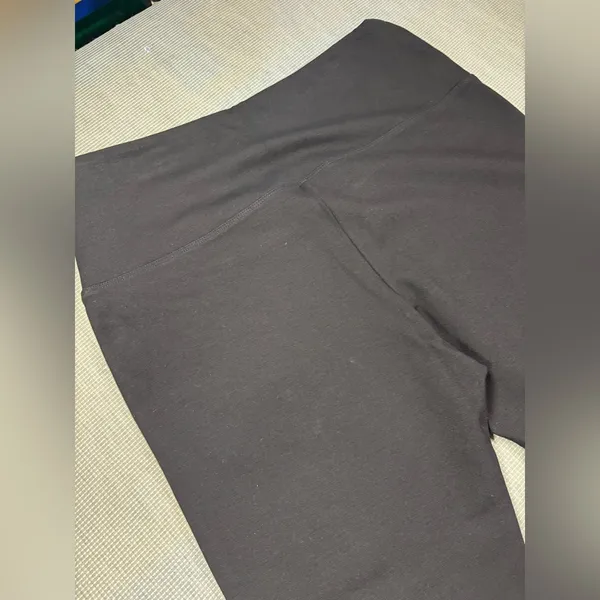 Jones New York (JNY) Black Crop Leggings / Pants - Size Large - Image 11