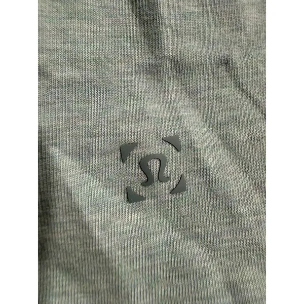Lululemon Womens Heathered Light Blue Short Sleeve Athletic T-Shirt Slim‎ Fit - Image 4