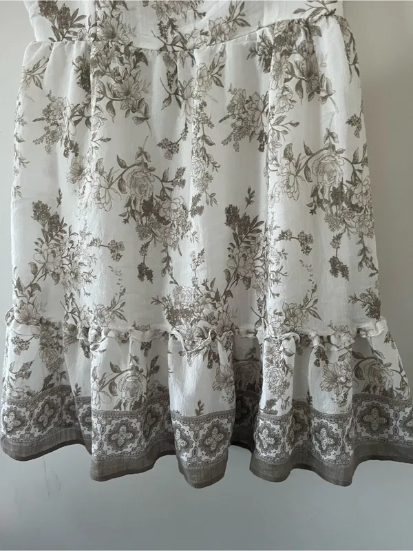 White Tan Floral Mini Dress Medium Puff Sleeve Cottagecore Balletcore Romantic - Image 3