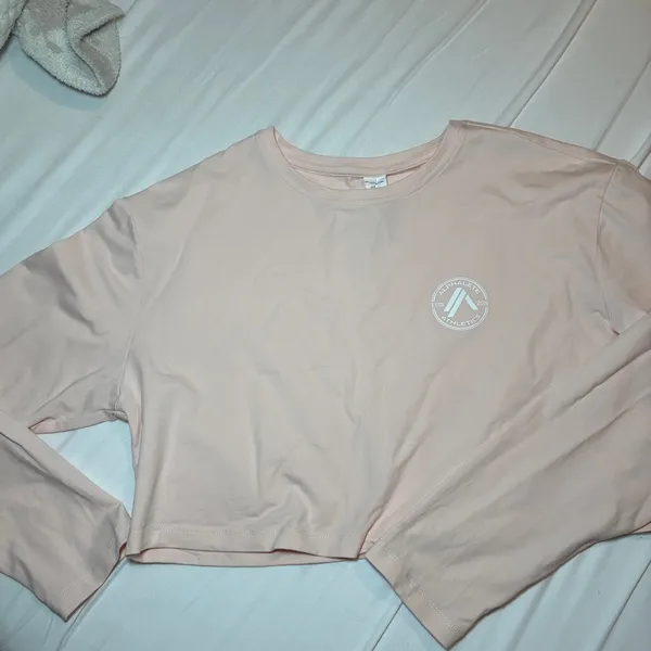 Alphalete Women's Dynasty Long Sleeve Crop Tee Size Small - Image 2