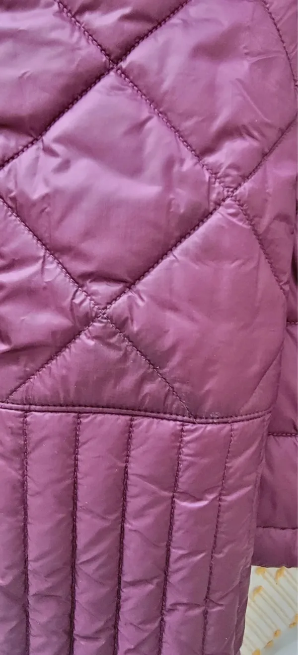Women’s Patagonia Winter Coat Maroon Medium - Image 5