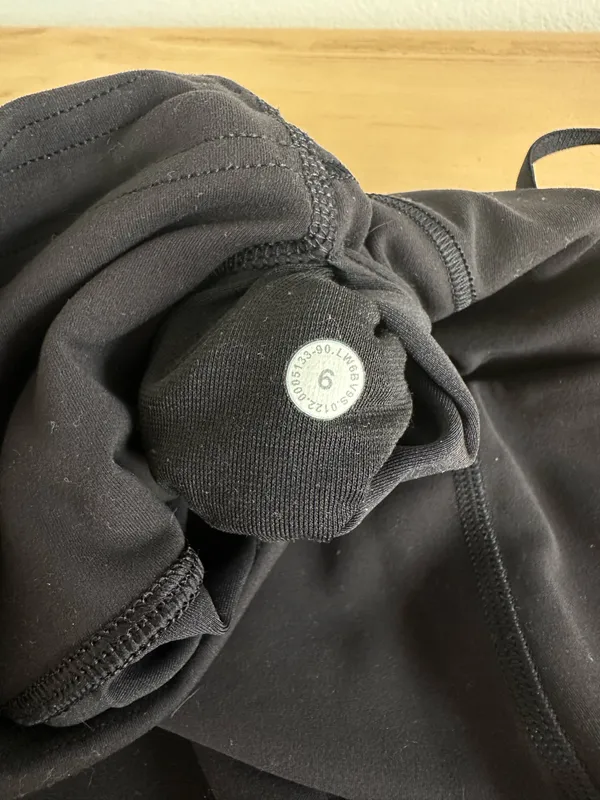 Lululemon Wunder Train Contour Fit High-Rise Crop 23" Black 6 - Image 4
