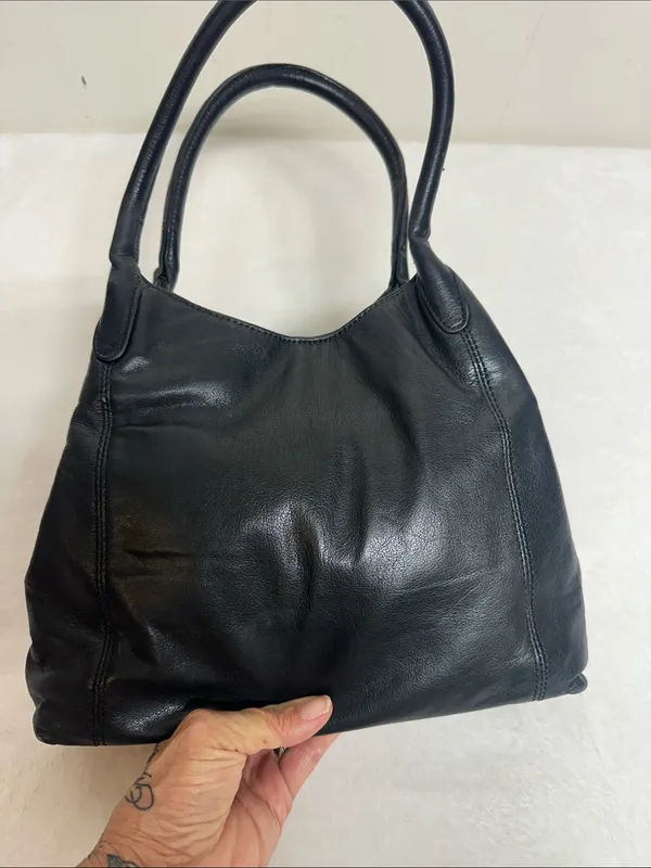 Black Hobo Leather Shoulder Bag with Double Handles - Image 3