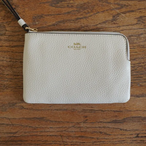 Coach Pebbled Leather Small Wristlet Chalk White Gold Hardware‎ Zip Pouch - Image 2