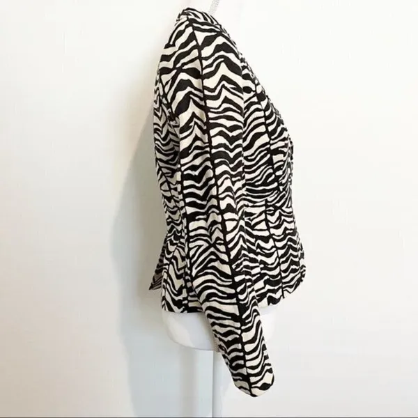 Calvin‎ Klein Blazer Size 4 Black Cream Zebra Animal Print Executive Sleek Retro - Image 3