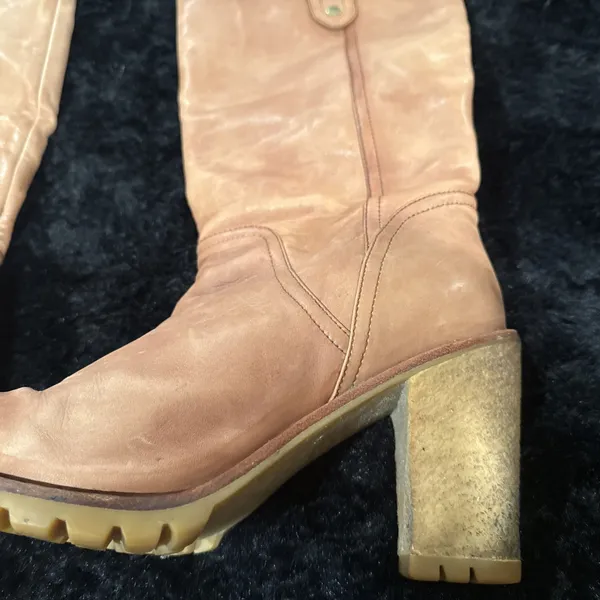 UGG Brown Leather "Josie" Pull On Boots - S/N 1001643 - US 7 EU 38 - Image 9