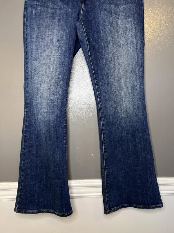 Levis Demi Curve Boot Cut Jeans Womens 10/30 Medium Wash Mid Rise Stretch Denim - Image 3