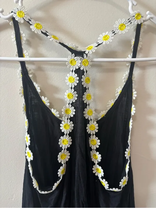 Full Tilt Black Daisy-Trim Racerback Tank - Image 4