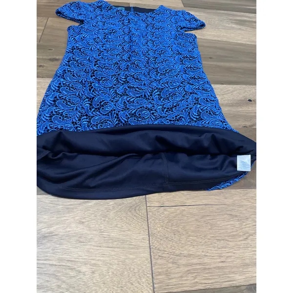 Pim + Larkin Dress Size M Royal Blue Scroll Lace Shift Lined Cap Sleeve - Image 7
