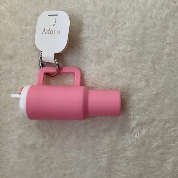 Pink drinking cup key fob - Image 2