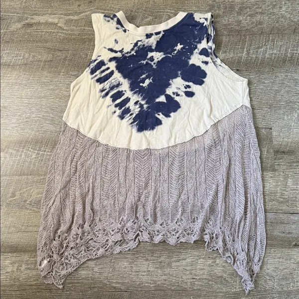 Free People Tie-Dye Sleeveless Top with Crotchet Hem Size Medium - Image 4