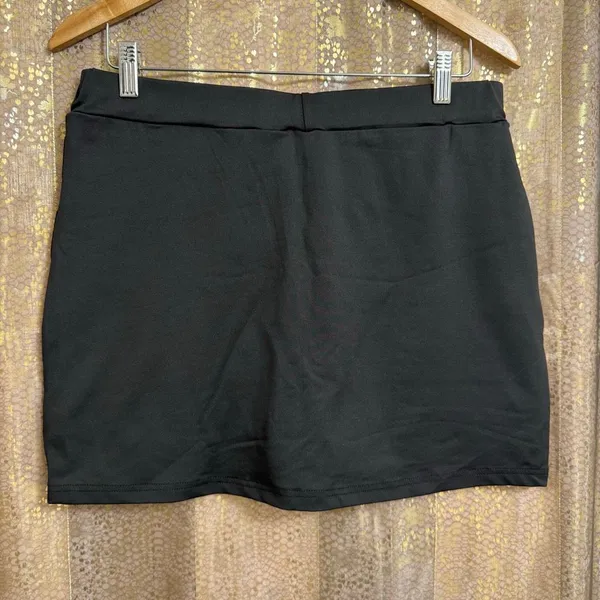 SHEIN Curve Black Mini Skirt Skort With Shorts Built In Stretchy 1XL - Image 2