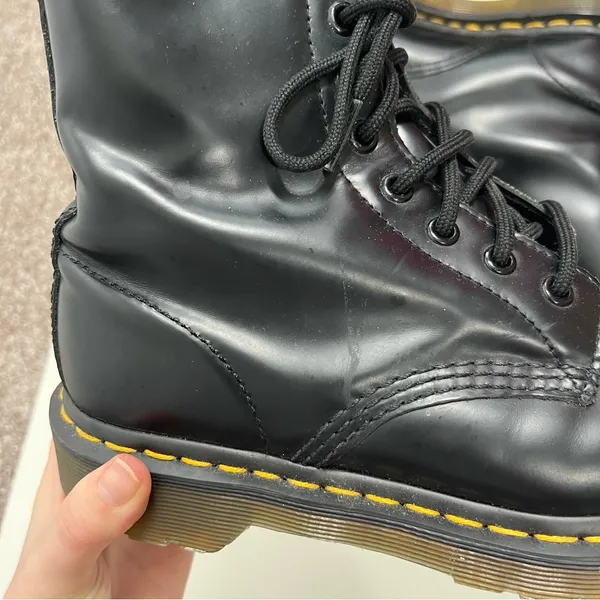 Dr. Martens 1460 Smooth Leather Lace Up Boots Size 6 - Image 9