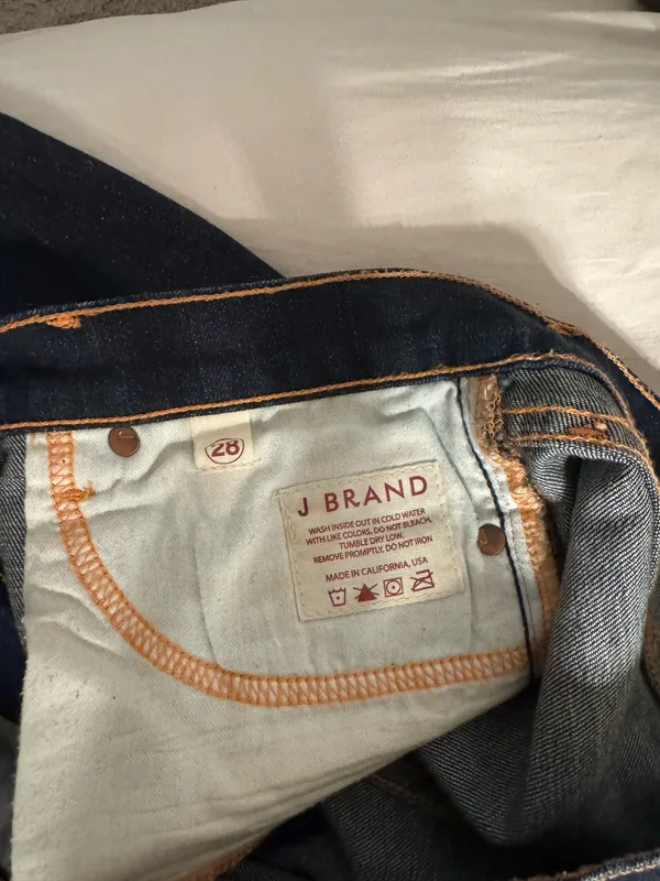 NWOT J Brand Cigarette Leg Jeans - Image 5