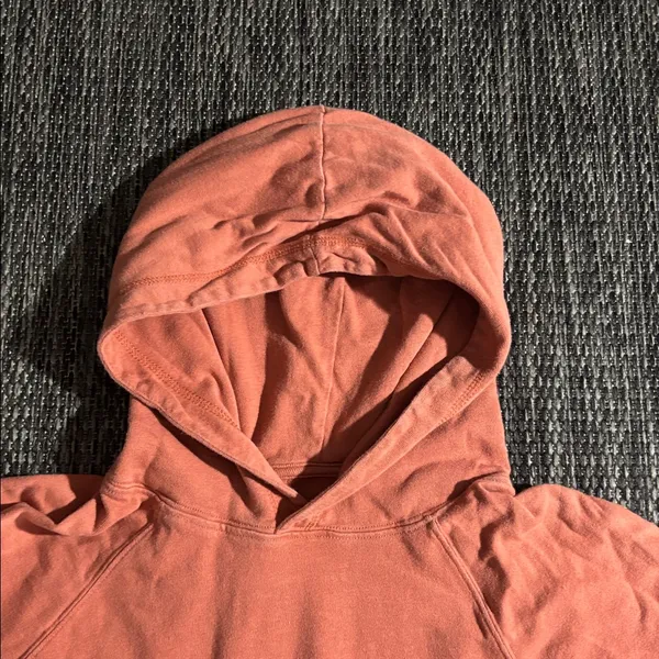 Vuori WOMEN'S SUNNYSIDE HOODIE - Image 3