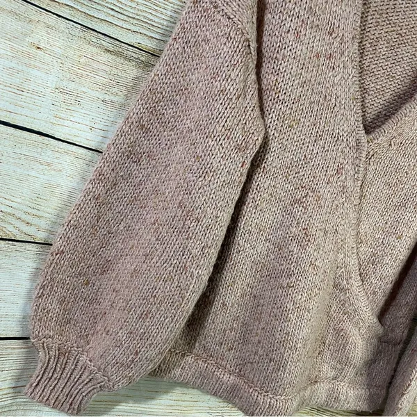 pink chunky knit sweater women size Small wrap front pullover - Image 7