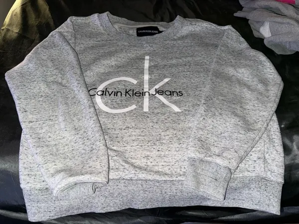 Calvin Klein Sweatshirt Grey - Image 2