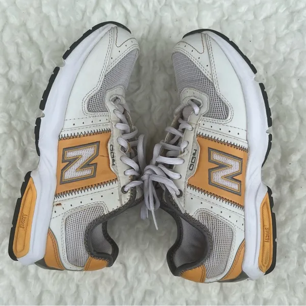 New Balance Womens Running Sneakers Walking W0040W Abzorb White Yellow - Image 4
