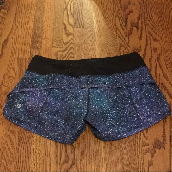 Mermaids 🧜‍♀️ Lululemon‎ Speed Shorts Strive Multi Mermaid C34 - Image 3