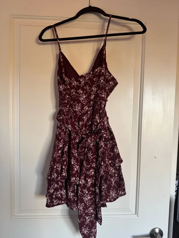 Francesca’s burgundy floral romper - Image 2