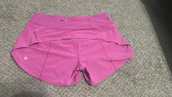 Lululemon Shorts Speed Up 4" 6 Mid-Rise - Image 2