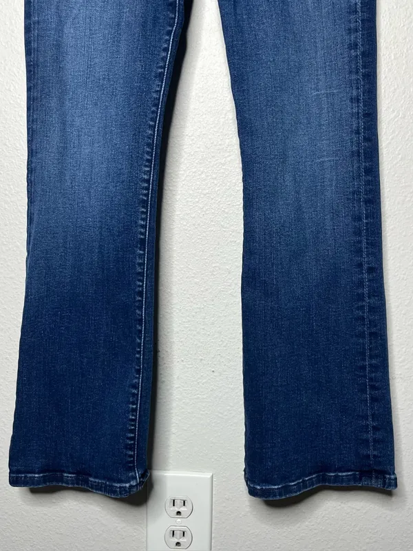 Mother The Hustler Ankle High Rise Flare Crop Jeans in Heirloom Size 26 - Image 6