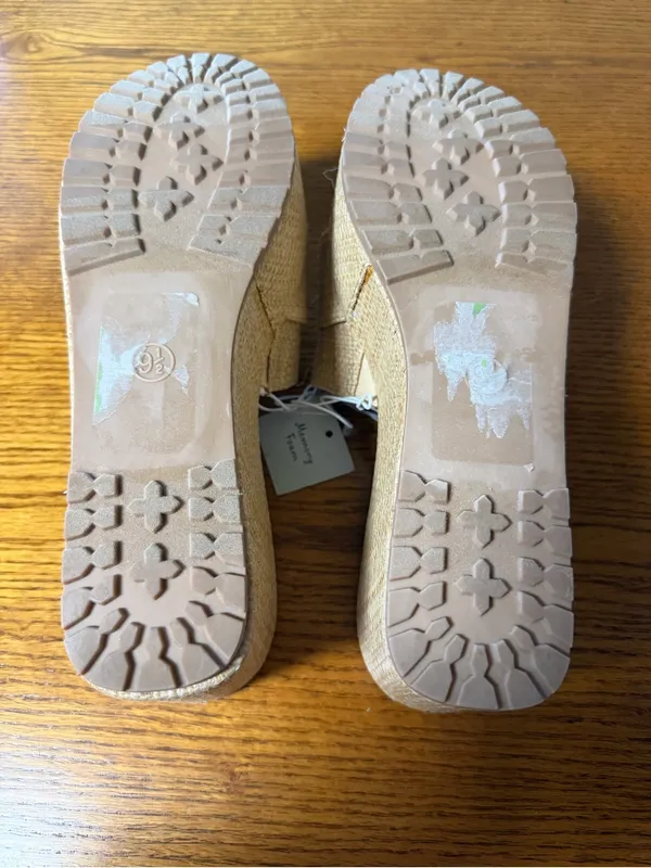 NWT A New Day Espadrille Wedges Tan Size 9.5 - Image 4