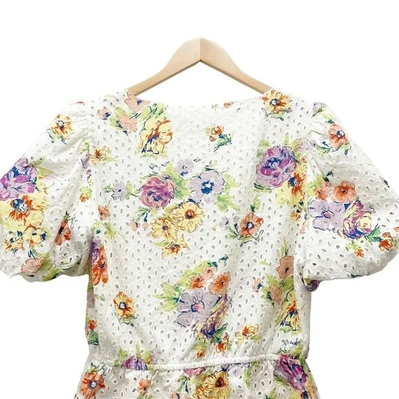Wayf Top Floral Eyelet Wrap Front Puff Sleeve Cream Blouse Women’s Size Medium - Image 5