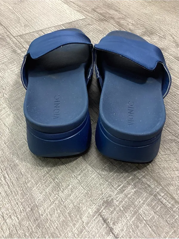 Vionic Monica Slides Size 7 - Image 4