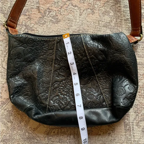 Fossil Black Embossed Shoulder Bag Tan Strap Purse Vintage 1990s Y2K - Image 4