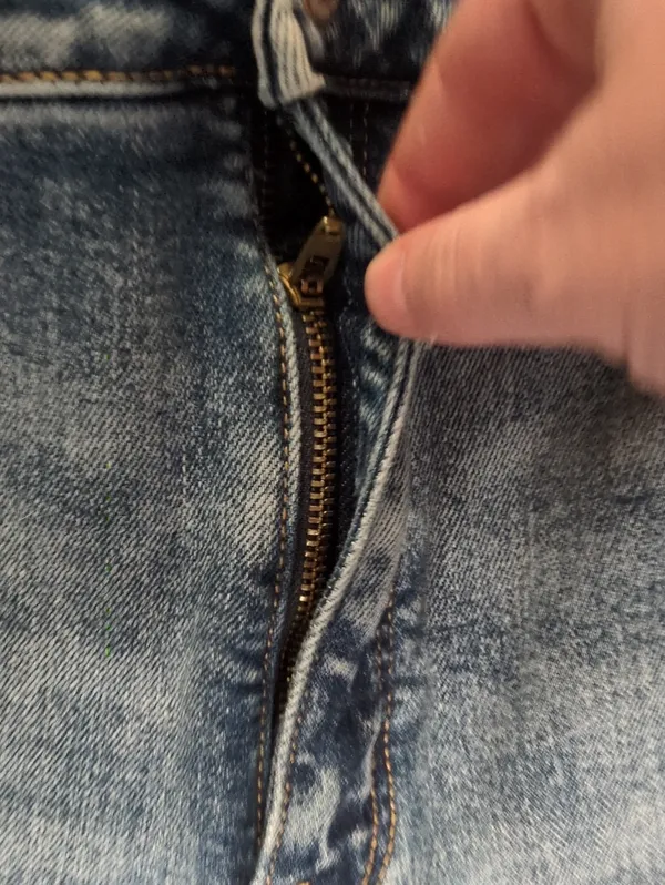 Old Navy Higher High Rise Flare Jeans Size 10 - Image 2