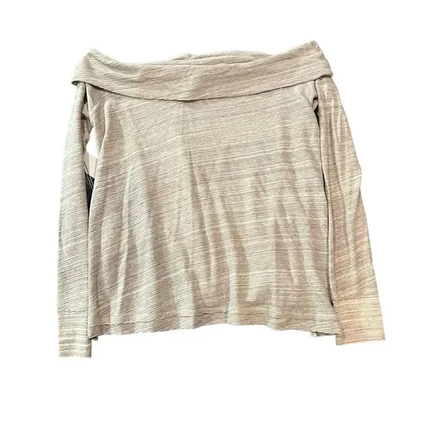 NWT O’Neill Lhani - Women’s Size‎ Medium Off shoulder Long sleeved top - Image 5