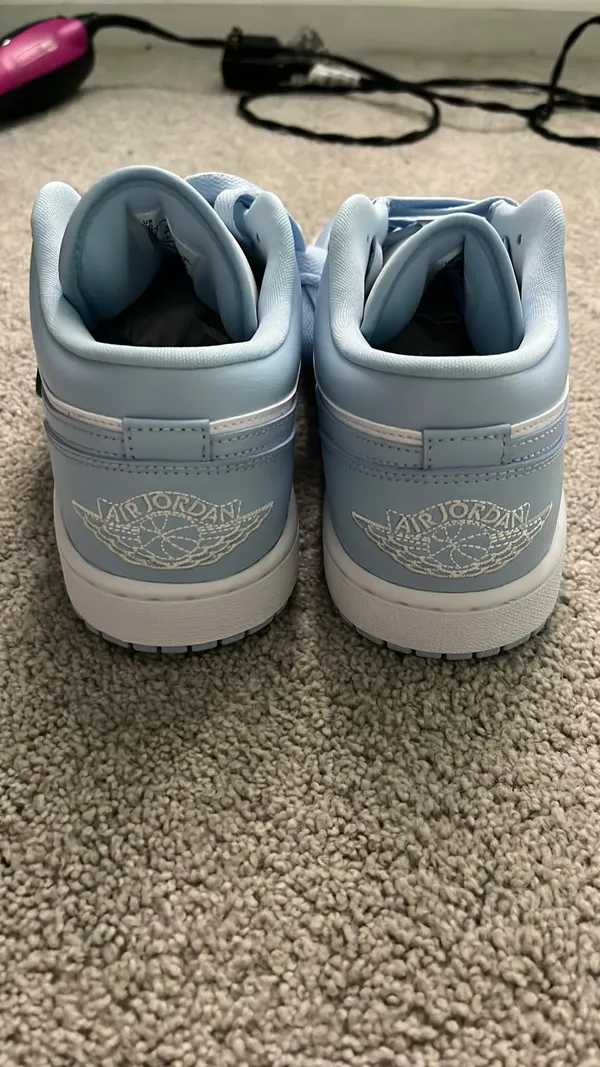 Jordan 1 Low White Ice Blue - Image 4
