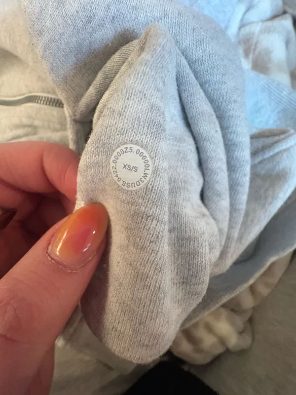 Lululemon Scuba Half-Zip - Image 4
